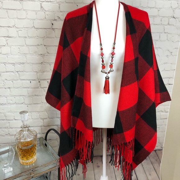 Jackets & Blazers - Buffalo Plaid Poncho w/Fringe Red & Black O/S
